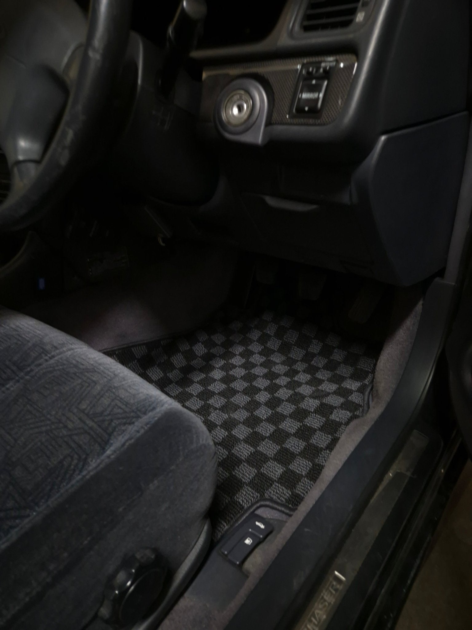Toyota Chaser JZX100 Premium Checker Floor Mats